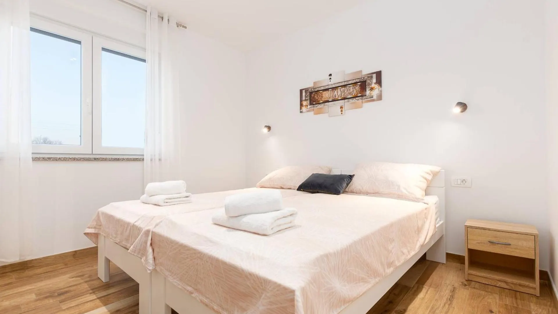 Villa Ema Und Ana Pula 0*,  Croatia